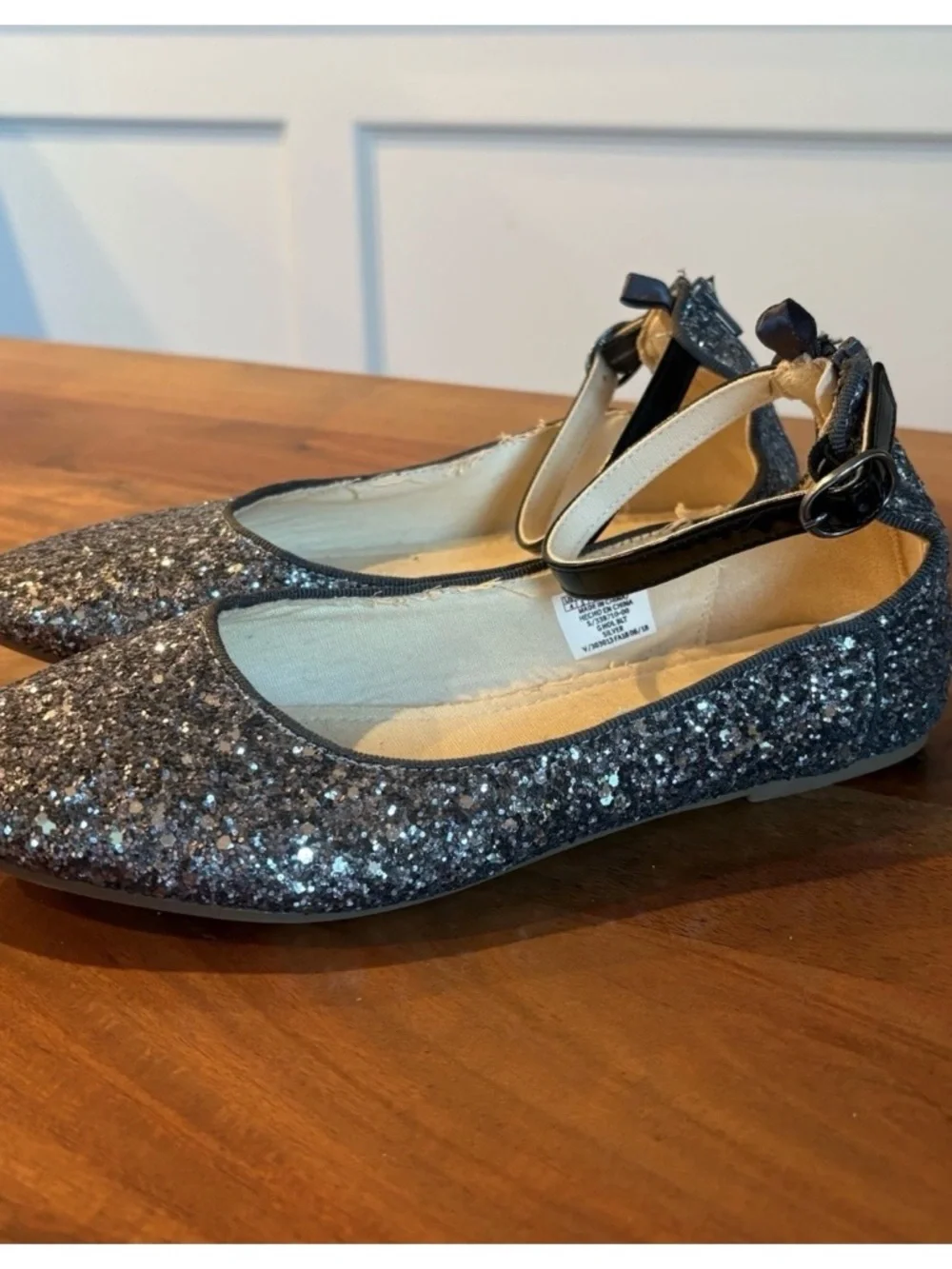 Gap Kids Silver Sparkle Glitter Ankle Strap Mary Jane Ballet Flats Shoes Size 4